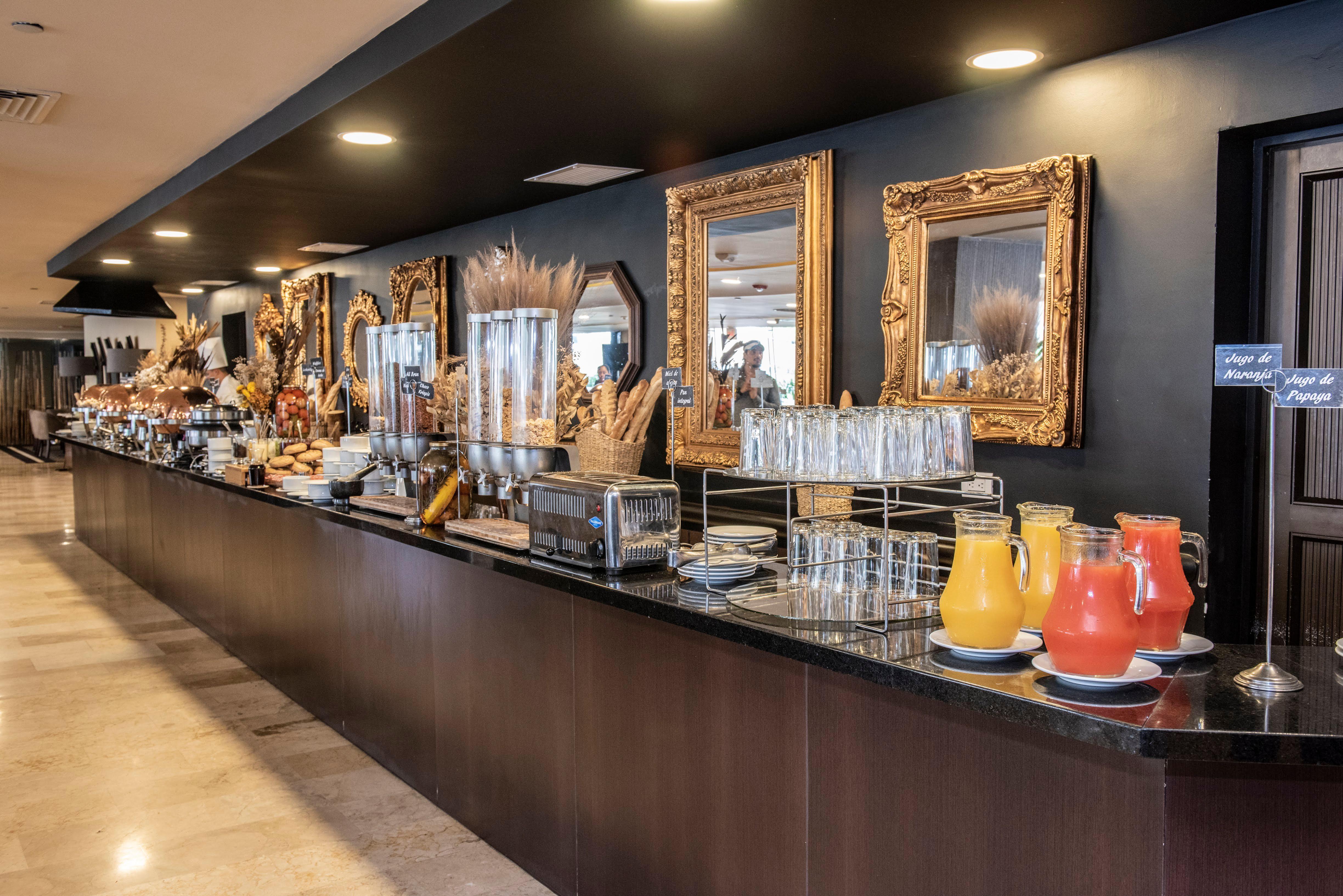 Intercontinental Medellin - Movich By Ihg Hotell Eksteriør bilde